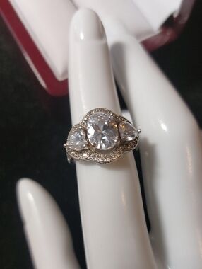Sterling Silver 925 Oval CZ With Side Stones Ring Sz 5